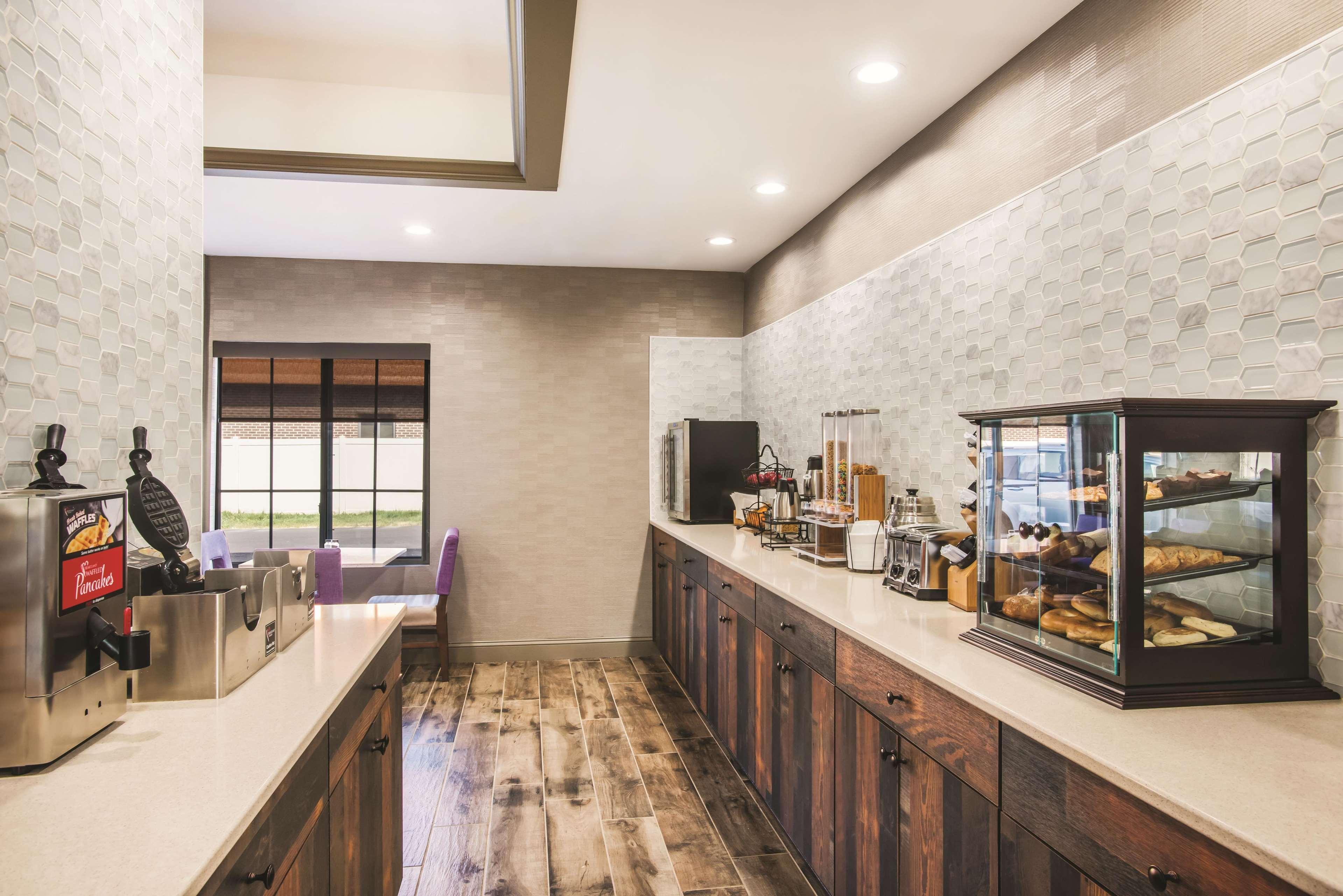 La Quinta By Wyndham Chambersburg Hotel Екстериор снимка