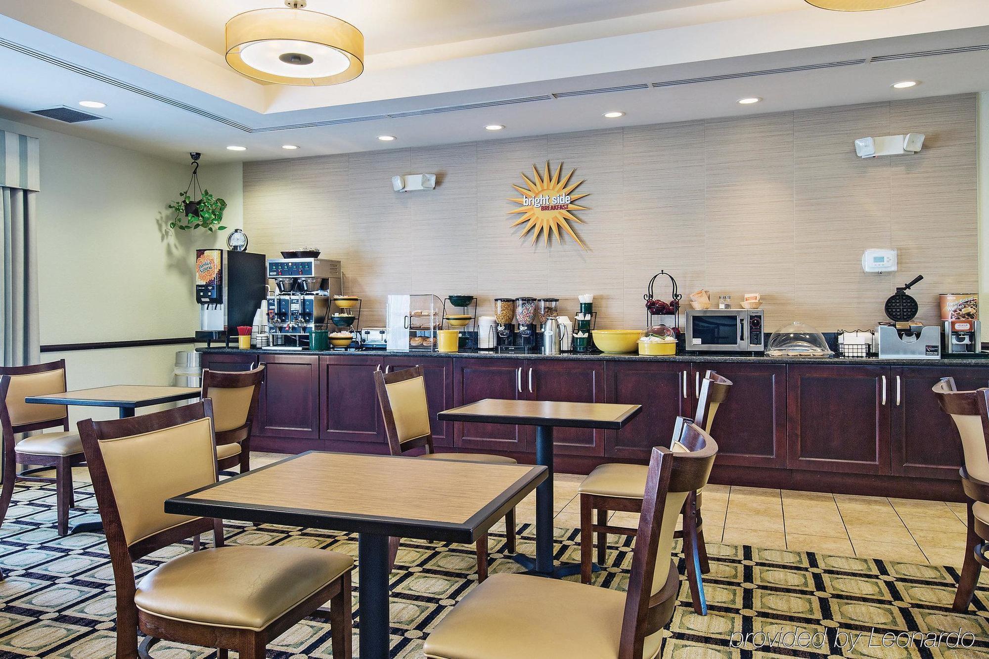 La Quinta By Wyndham Chambersburg Hotel Екстериор снимка